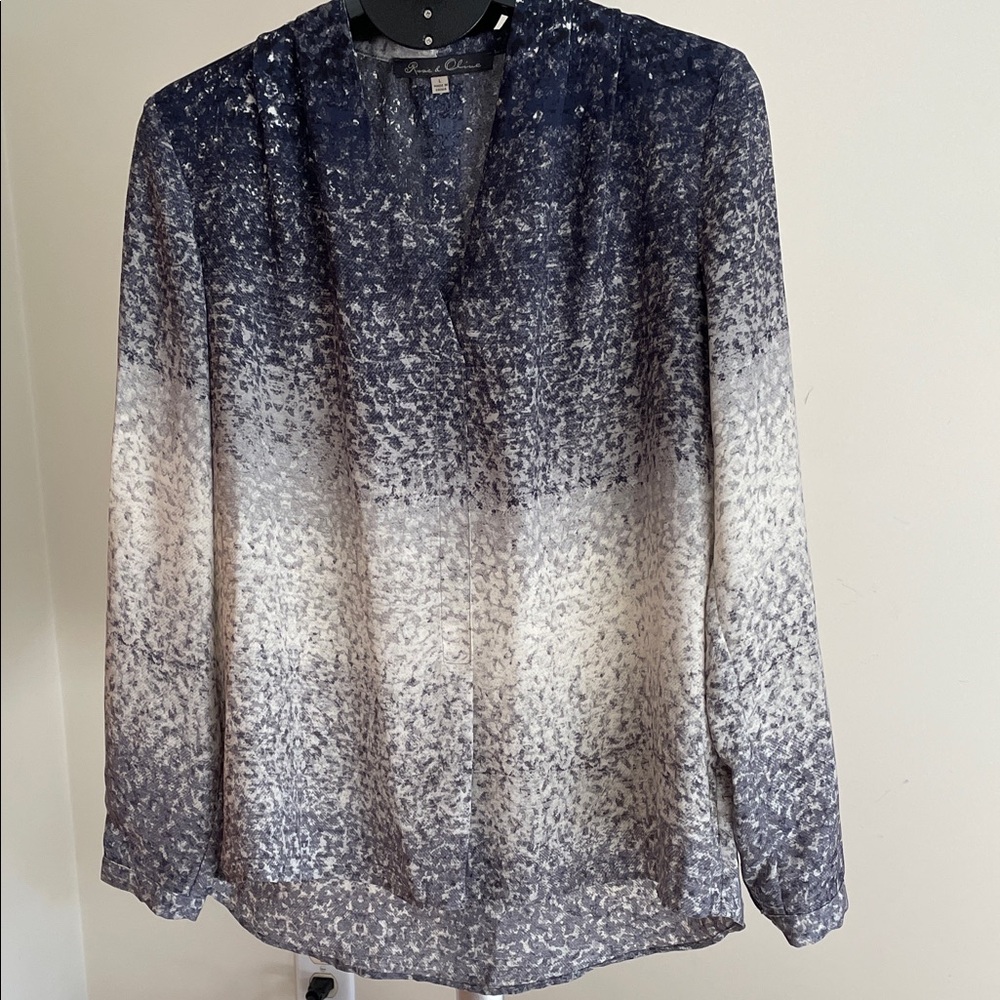 Rose & Olive Women's Blue and Cream Gradient Blouse